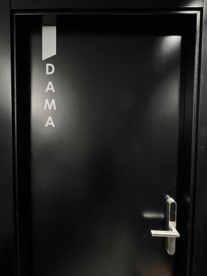 Dama Modern & Luxury Apartment มาลากา ภายนอก รูปภาพ