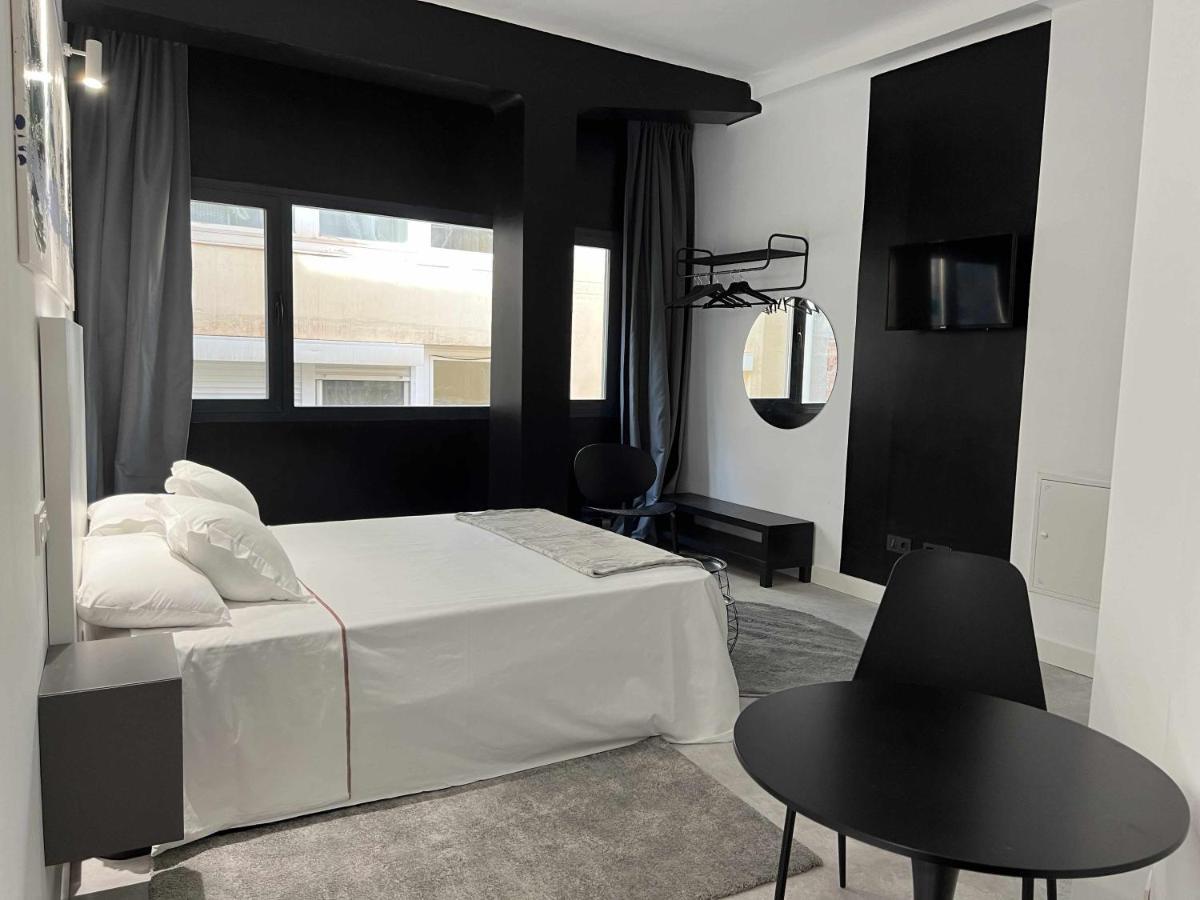 Dama Modern & Luxury Apartment มาลากา ภายนอก รูปภาพ